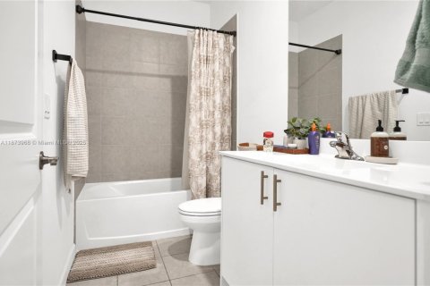 Adosado en venta en Homestead, Florida, 3 dormitorios, 123.37 m2 № 1980830 - foto 18