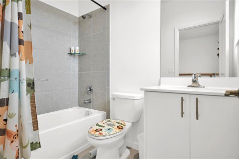 Adosado en venta en Homestead, Florida, 3 dormitorios, 123.37 m2 № 1980830 - foto 14