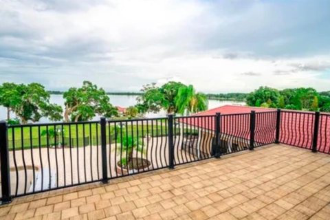House in Thonotosassa, Florida 6 bedrooms, 979.28 sq.m. № 2102956 - photo 19