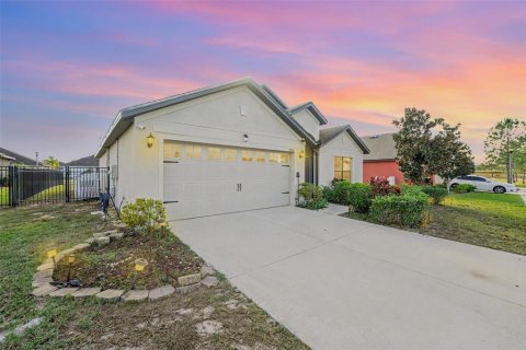 House in Lakeland, Florida 3 bedrooms, 149.48 sq.m. № 2094090 - photo 3