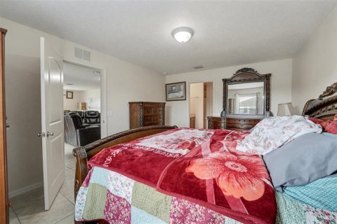 House in Lakeland, Florida 3 bedrooms, 149.48 sq.m. № 2094090 - photo 14