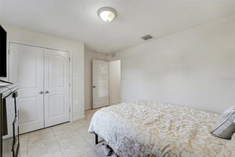 House in Lakeland, Florida 3 bedrooms, 149.48 sq.m. № 2094090 - photo 23