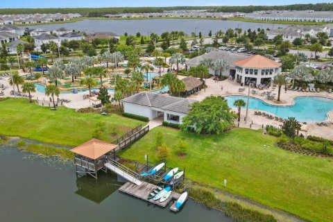 Casa en venta en Kissimmee, Florida, 9 dormitorios, 371.05 m2 № 961103 - foto 2