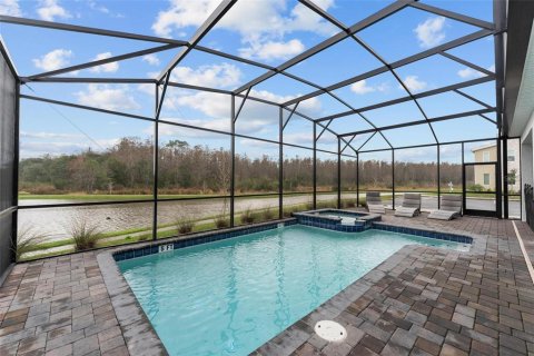 Casa en venta en Kissimmee, Florida, 9 dormitorios, 371.05 m2 № 961103 - foto 3