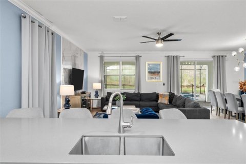 Casa en venta en Kissimmee, Florida, 9 dormitorios, 371.05 m2 № 961103 - foto 22