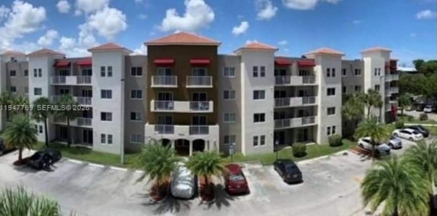 Кондоминиум с 2 спальнями в Катлер-Бей, Флорида № 2003810