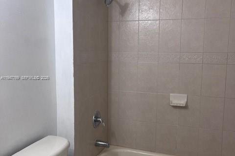 Снять в аренду кондоминиум в Катлер-Бей, Флорида 2 спальни, 75.16м2, № 2003810 - фото 7