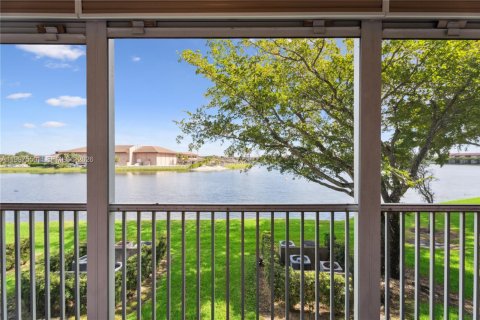 Condo à Pembroke Pines, Floride, 2 chambres № 2154479