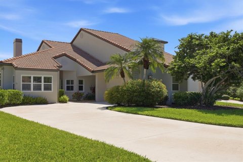 House in Sarasota, Florida 3 bedrooms, 242.01 sq.m. № 2330240