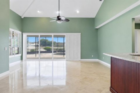 Villa ou maison à vendre à Sarasota, Floride: 3 chambres, 242.01 m2 № 2330240 - photo 17