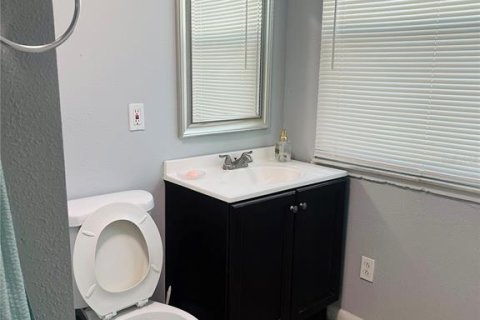 Villa ou maison à louer à Tampa, Floride: 2 chambres, 108.32 m2 № 1904379 - photo 2