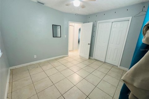 Villa ou maison à louer à Tampa, Floride: 2 chambres, 108.32 m2 № 1904379 - photo 6