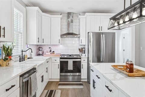 Купить виллу или дом в Тампа, Флорида 6 комнат, 132.01м2, № 1644469 - фото 10
