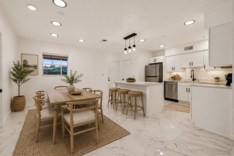 Casa en alquiler en Saint Petersburg, Florida, 3 dormitorios, 117.8 m2 № 2151641 - foto 8