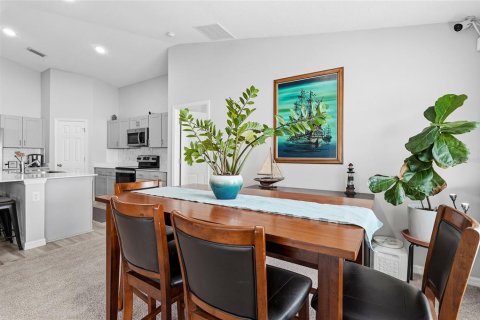 Casa en venta en Riverview, Florida, 4 dormitorios, 171.68 m2 № 2156733 - foto 9