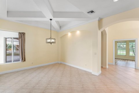 Купить виллу или дом в Стьюарт, Флорида 10 комнат, 242.2м2, № 2087237 - фото 8