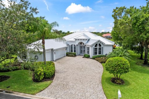 Casa en Stuart, Florida 3 dormitorios, 242.2 m2 № 2087237