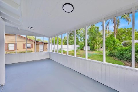 Villa ou maison à vendre à Plant City, Floride: 2 chambres, 64.1 m2 № 1849696 - photo 5
