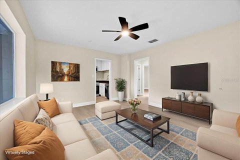Villa ou maison à vendre à Plant City, Floride: 2 chambres, 64.1 m2 № 1849696 - photo 2