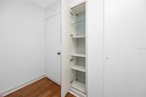 Condominio en venta en Saint Petersburg, Florida, 2 dormitorios, 80.82 m2 № 1794990 - foto 28