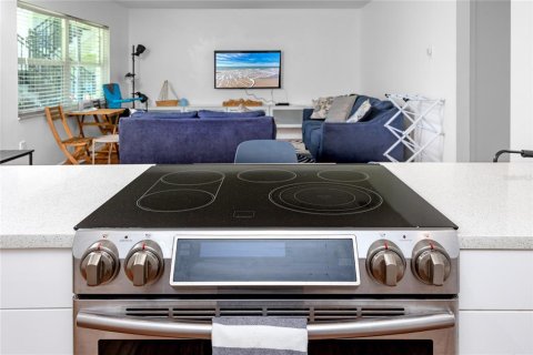 Condominio en venta en Saint Petersburg, Florida, 2 dormitorios, 80.82 m2 № 1794990 - foto 14