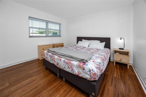 Condominio en venta en Saint Petersburg, Florida, 2 dormitorios, 80.82 m2 № 1794990 - foto 24