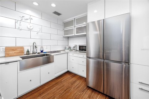 Condominio en venta en Saint Petersburg, Florida, 2 dormitorios, 80.82 m2 № 1794990 - foto 9