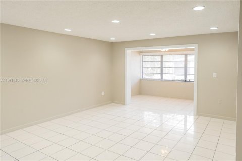 Copropriété à louer à Miami, Floride: 2 chambres, 97.55 m2 № 2032332 - photo 30
