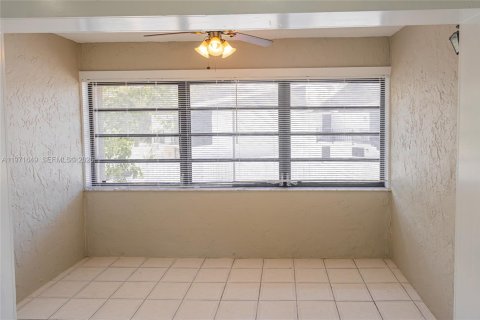Copropriété à louer à Miami, Floride: 2 chambres, 97.55 m2 № 2032332 - photo 21