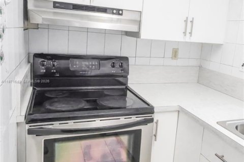 Copropriété à louer à Miami, Floride: 2 chambres, 97.55 m2 № 2032332 - photo 11