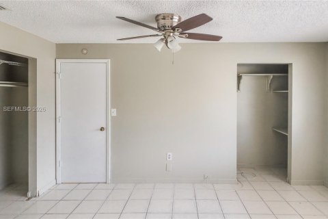Condo in Miami, Florida, 2 bedrooms № 2032332