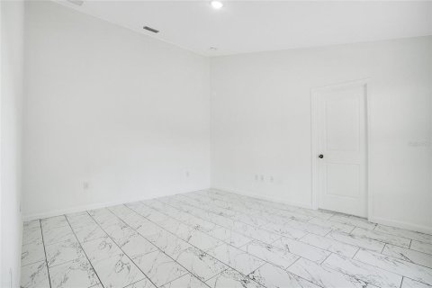House in Auburndale, Florida 3 bedrooms, 167.04 sq.m. № 1844800 - photo 10