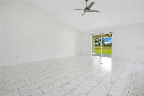 House in Auburndale, Florida 3 bedrooms, 167.04 sq.m. № 1844800 - photo 7