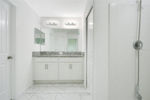 House in Auburndale, Florida 3 bedrooms, 167.04 sq.m. № 1844800 - photo 13