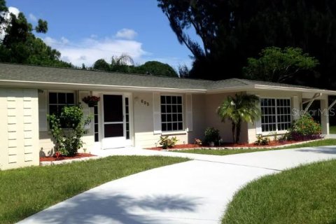 House in Venice, Florida 3 bedrooms, 127.83 sq.m. № 2348214