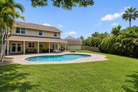 House in Pembroke Pines, Florida 4 bedrooms, 196.4 sq.m. № 2083104 - photo 2
