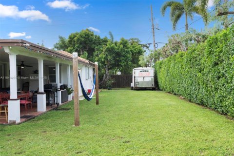 House in Homestead, Florida 4 bedrooms, 225.94 sq.m. № 1839291 - photo 28