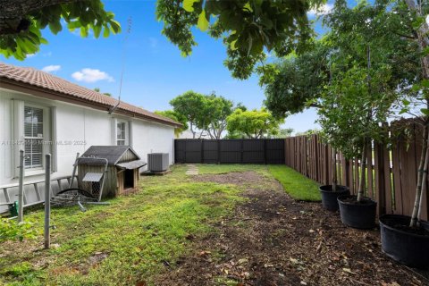 House in Homestead, Florida 4 bedrooms, 225.94 sq.m. № 1839291 - photo 30