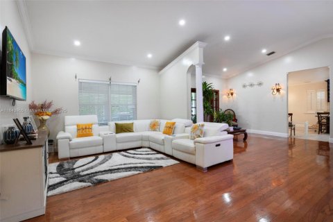 House in Homestead, Florida 4 bedrooms, 225.94 sq.m. № 1839291 - photo 2