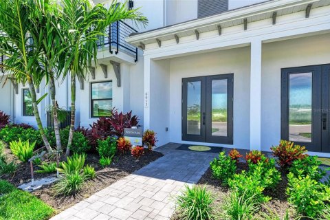 Townhouse in Bradenton, Florida 3 bedrooms, 274.15 sq.m. № 1552793 - photo 3