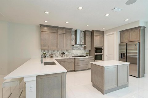 Townhouse in Bradenton, Florida 3 bedrooms, 274.15 sq.m. № 1552793 - photo 17