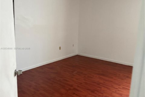 Copropriété à vendre à Miami, Floride: 2 chambres, 92.9 m2 № 2084517 - photo 7