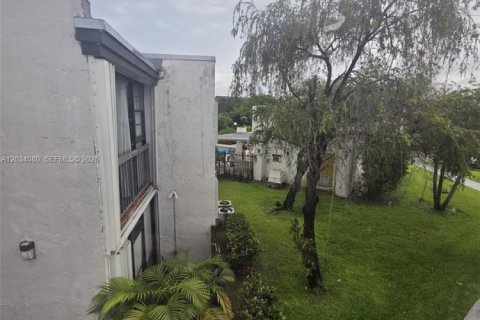 Copropriété à vendre à Miami, Floride: 2 chambres, 92.9 m2 № 2084517 - photo 20