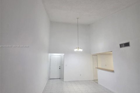 Copropriété à vendre à Miami, Floride: 2 chambres, 92.9 m2 № 2084517 - photo 28