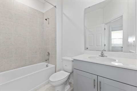 House in Wildwood, Florida 3 bedrooms, 124.02 sq.m. № 1765584 - photo 11