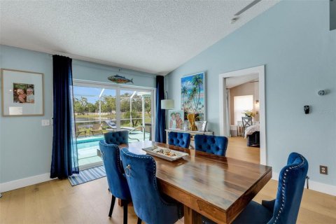 House in Bradenton, Florida 3 bedrooms, 156.08 sq.m. № 1782712 - photo 11