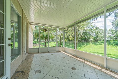 Villa ou maison à vendre à Zephyrhills, Floride: 3 chambres, 120.77 m2 № 1918581 - photo 10