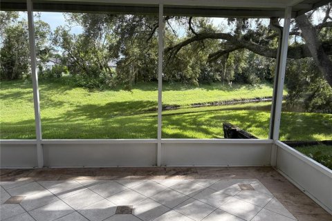 Villa ou maison à vendre à Zephyrhills, Floride: 3 chambres, 120.77 m2 № 1918581 - photo 4