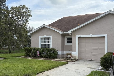 Villa ou maison à vendre à Zephyrhills, Floride: 3 chambres, 120.77 m2 № 1918581 - photo 1