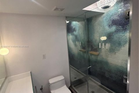Copropriété à louer à Miami Beach, Floride: 45.8 m2 № 1880133 - photo 10